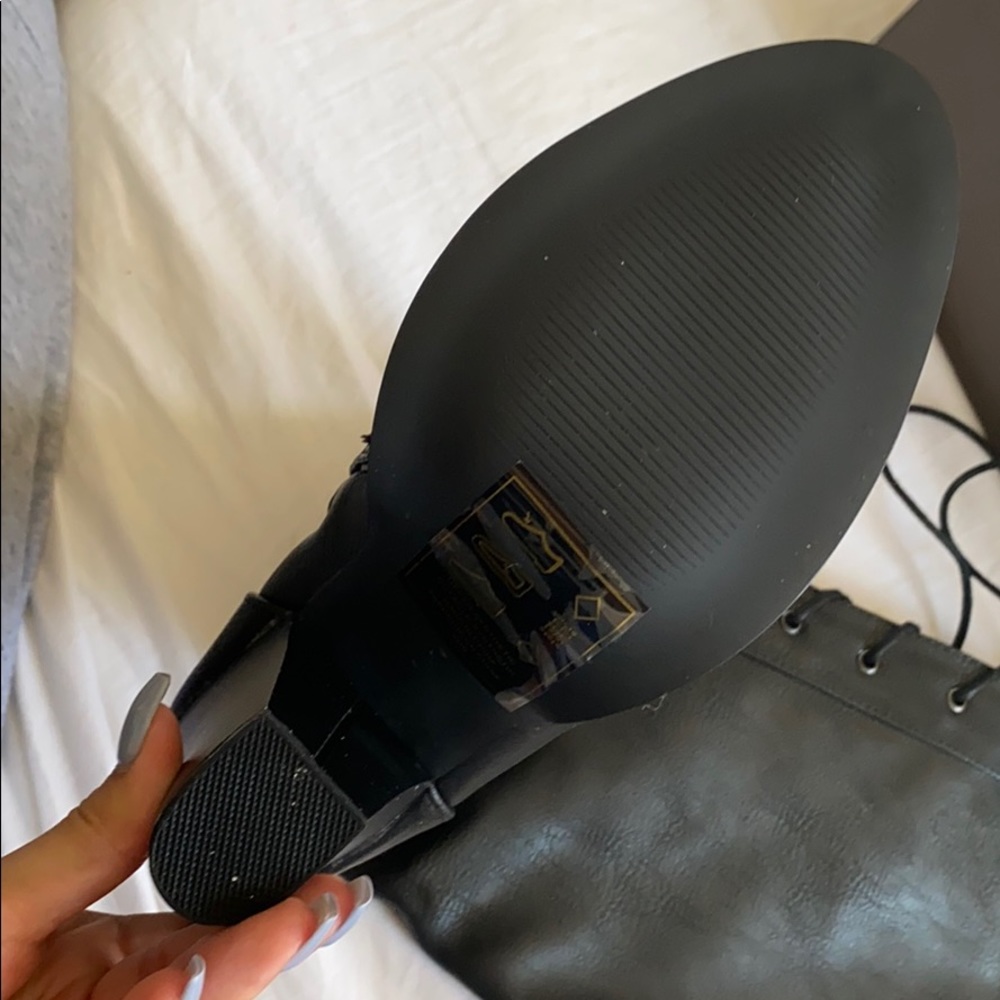 Black Leather Boots - Picture 5 of 6